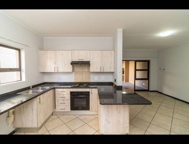 2 BEDROOM APARTMENT FOR SALE IN NORTON PARK